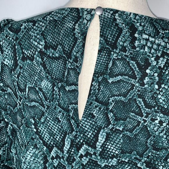 1. State Revolve Tie Waist Snake Print Long Sleeve Dress Green Pine Grove Sz 4 - Picture 7 of 9